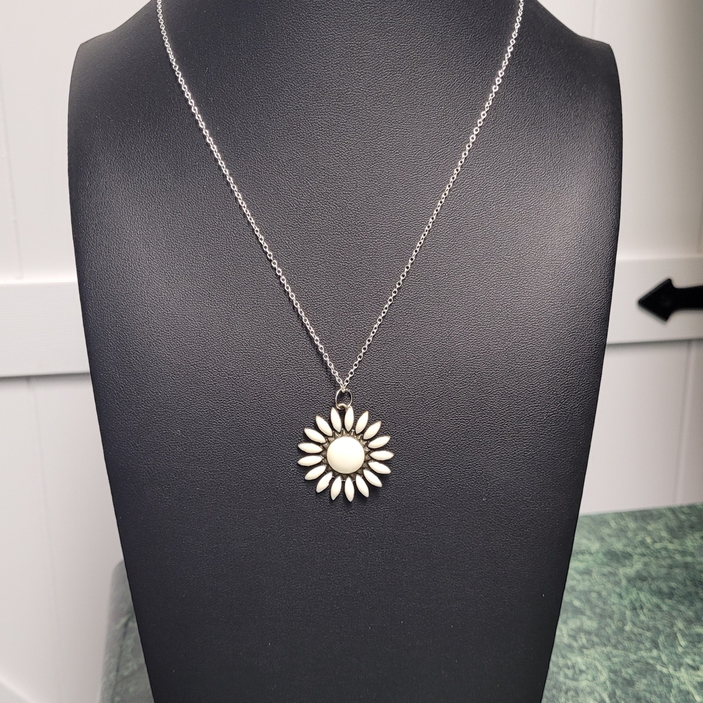Hand Crafted Cream Sunflower Necklace